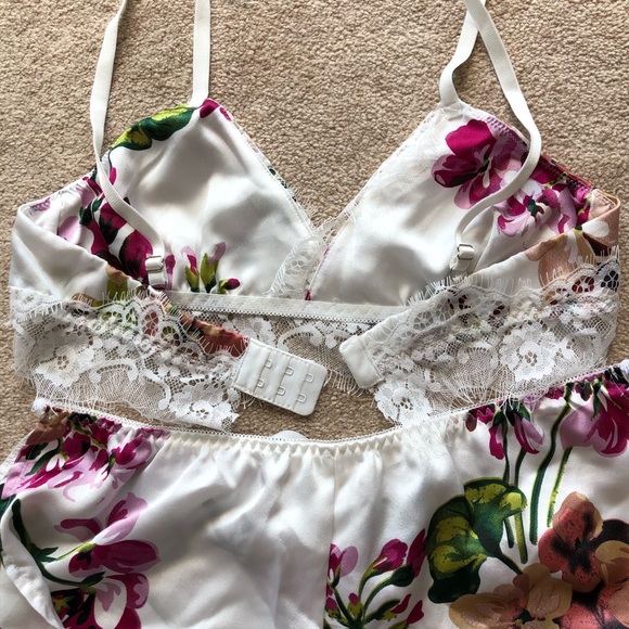 🚫SOLD🚫Floral print lace lingerie set NWOT - Picture 12 of 13
